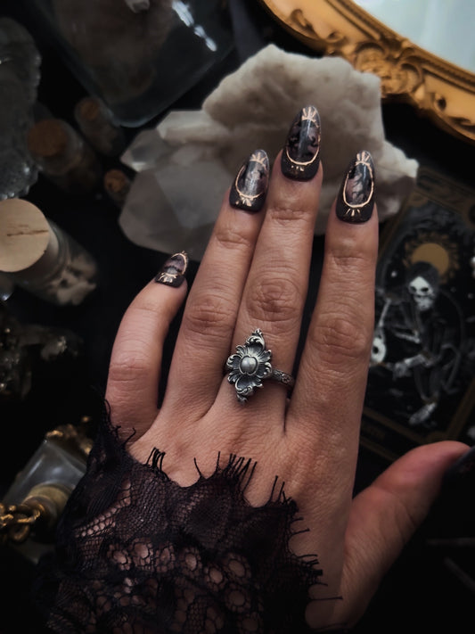 Widow Ring