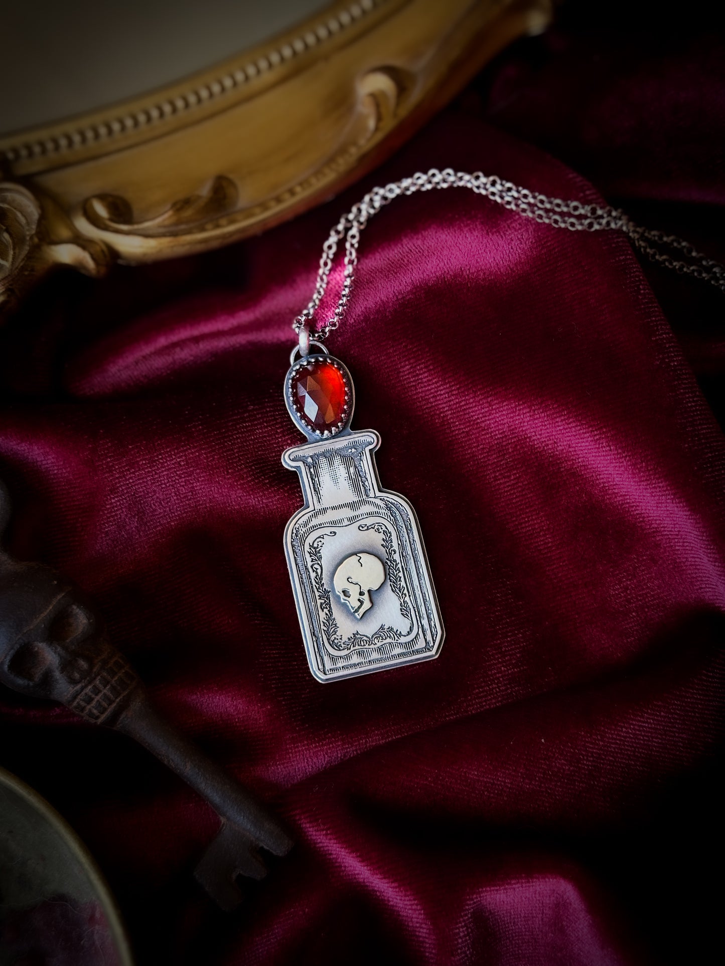 The Poisoner Necklace
