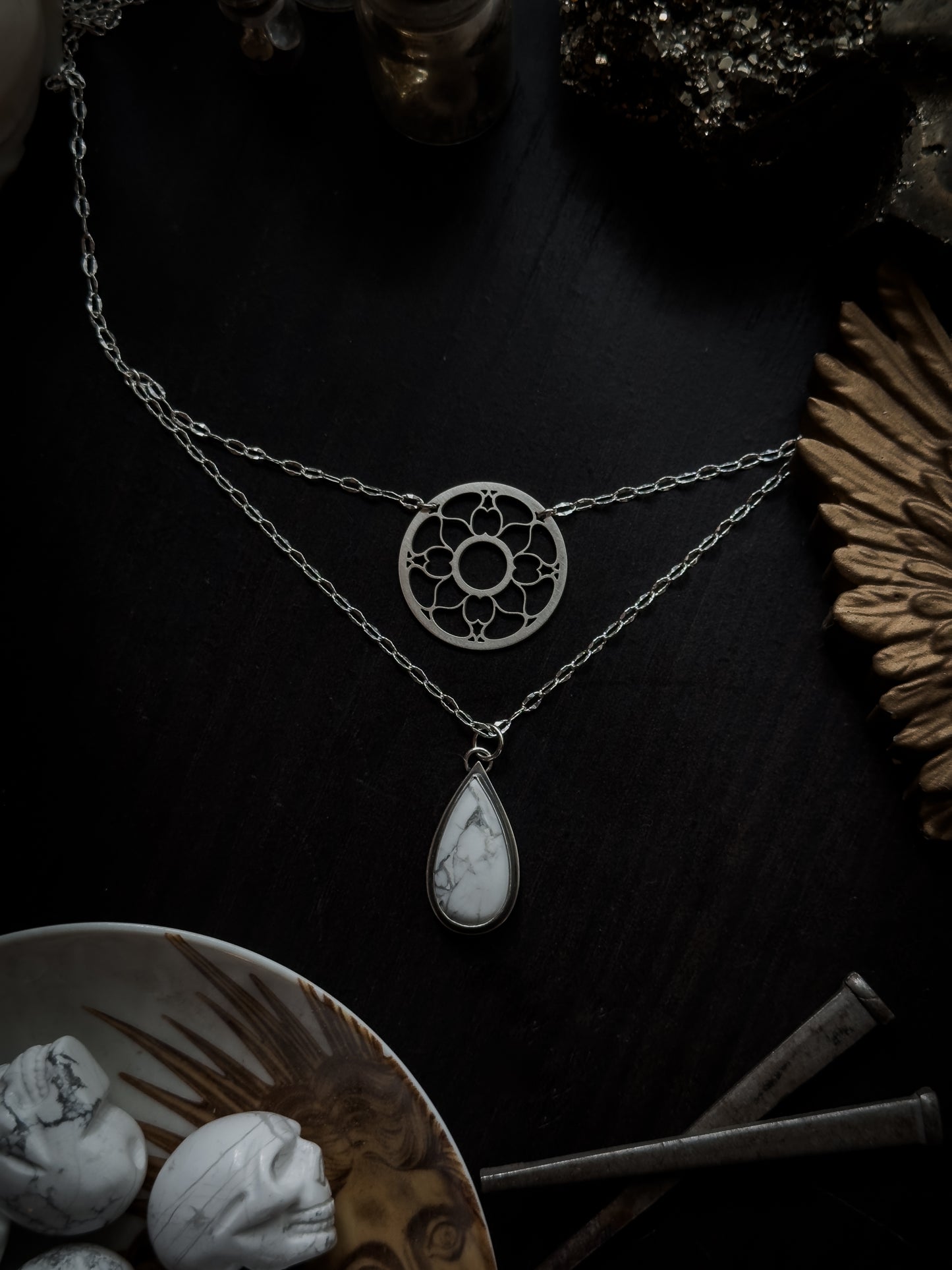 Howlite Victor's Window Necklace