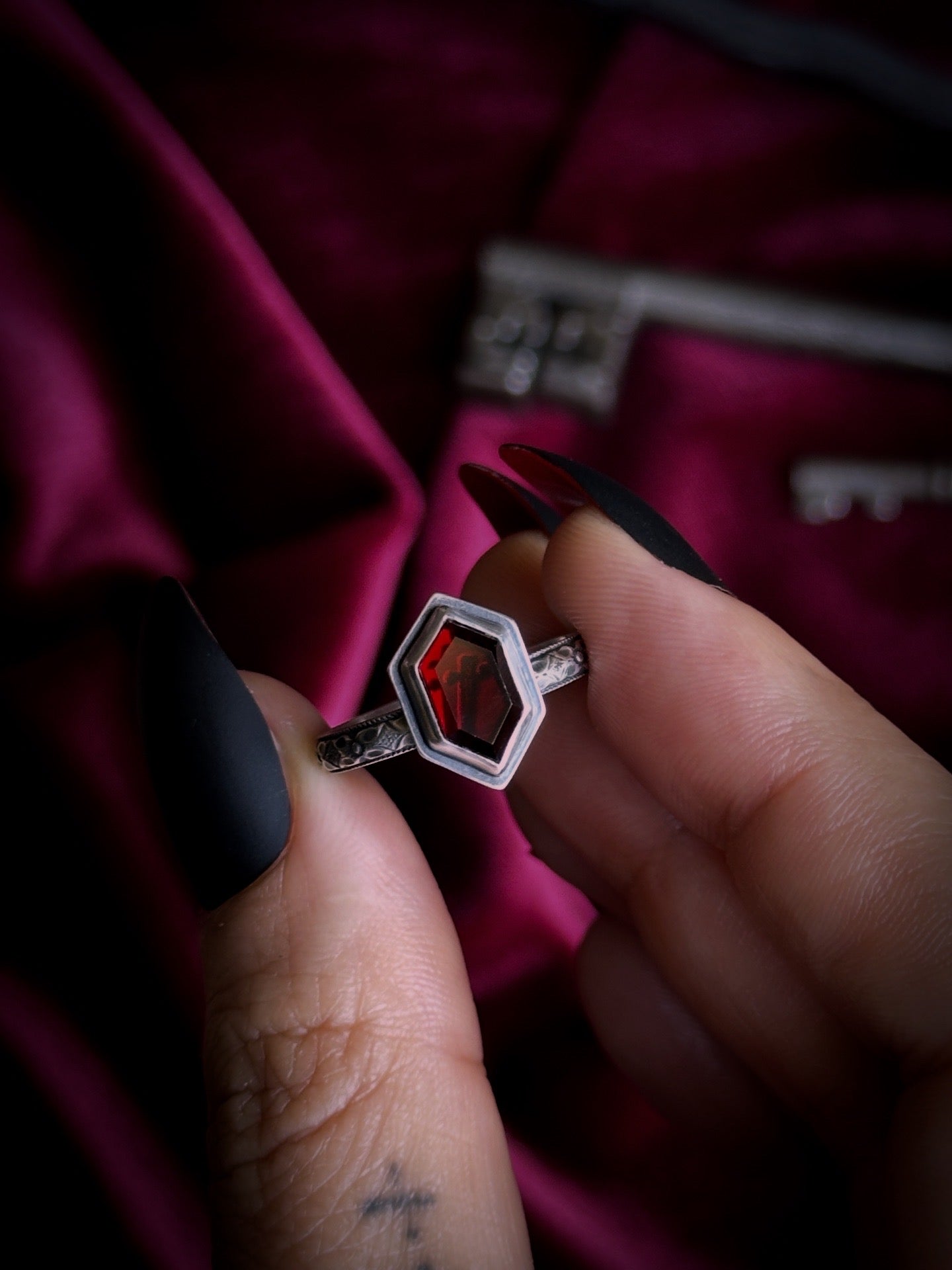Lace + Dagger Ring - Size 7.5