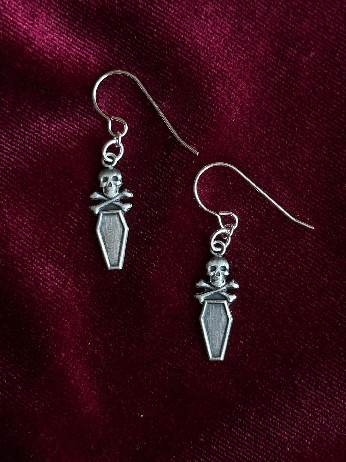 Mortem Earrings